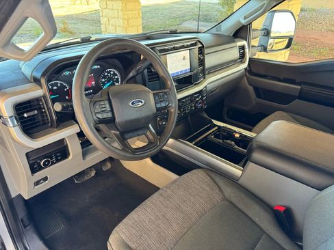 Used 2024 Ford F350 XLT w/ FX4 Off-Road Package image 11