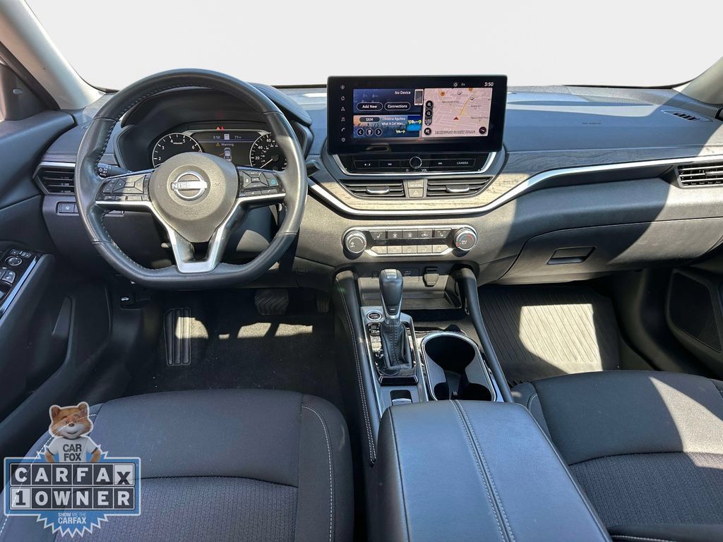 Used 2023 Nissan Altima 2.5 SV w/ SV Premium Package AWD/4WD image 18