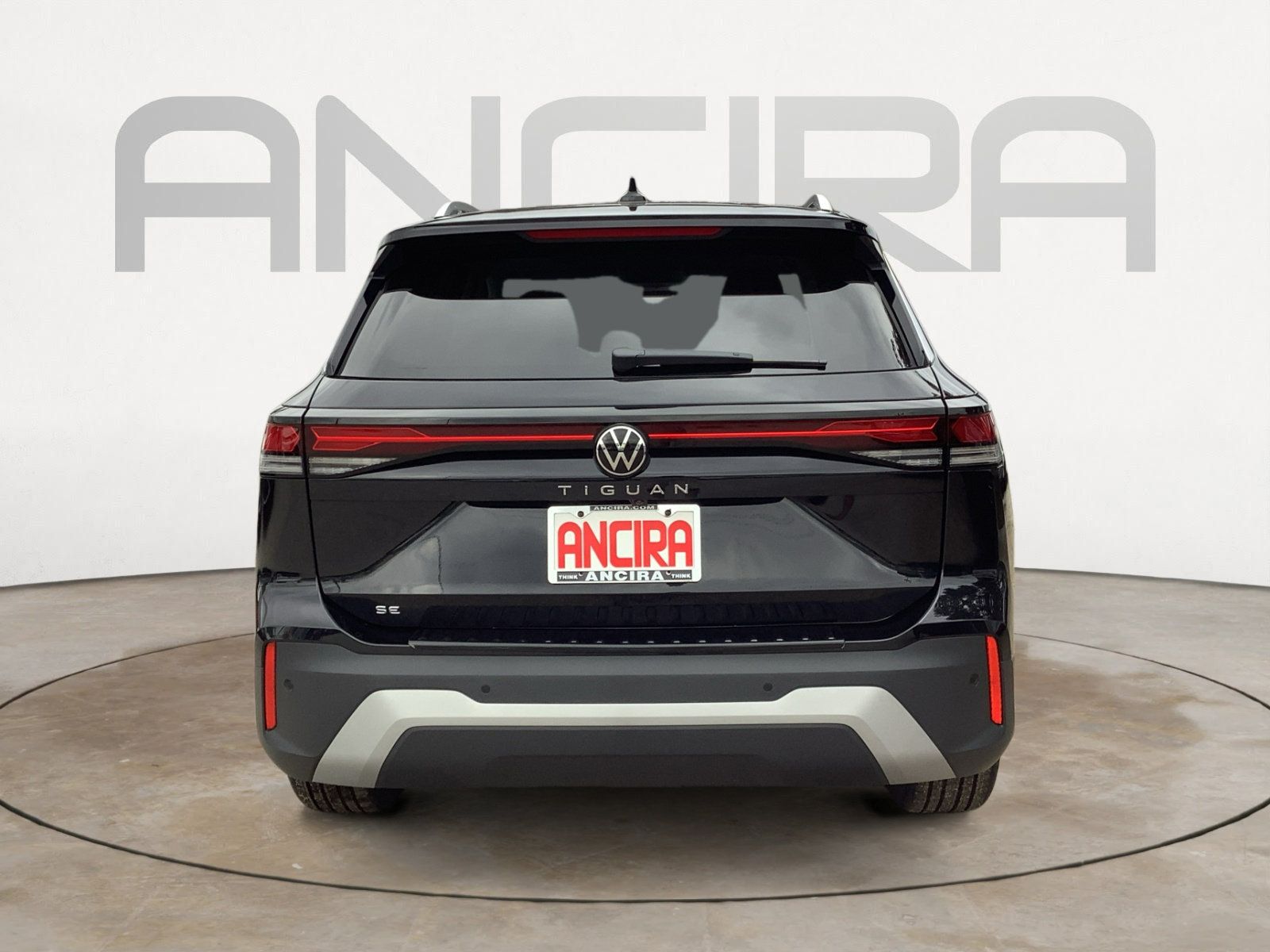 New 2026 Volkswagen Tiguan SE FWD image 7