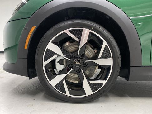 New 2026 MINI Cooper 2-Door Hardtop FWD image 23