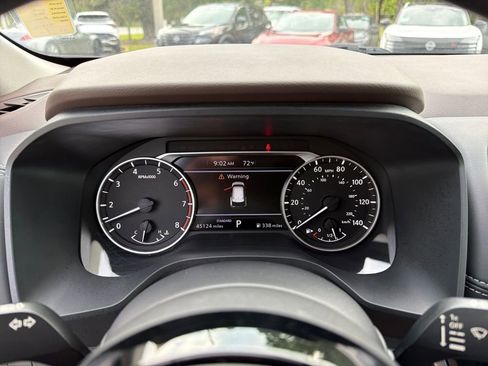 Used 2021 Nissan Rogue SV image 22