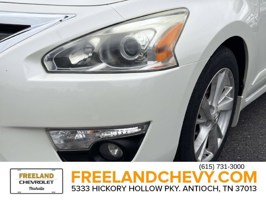 Used 2014 Nissan Altima 2.5 SL w/ Technology Package FWD image 10