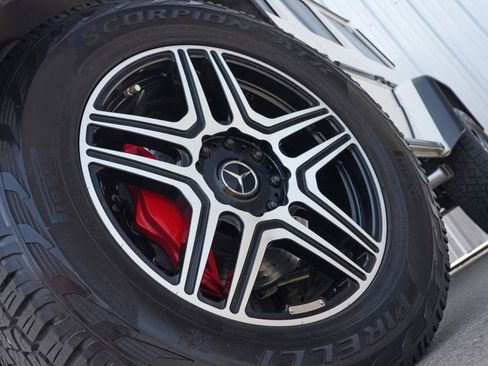 Used 2018 Mercedes-Benz G 550 Squared image 62