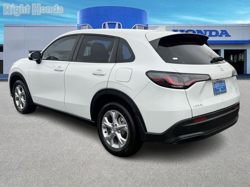 Used 2023 Honda HR-V LX image 4