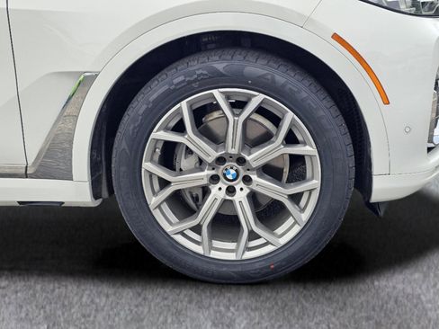 Used 2019 BMW X7 xDrive40i w/ Premium Package AWD/4WD image 6