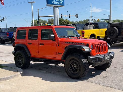 Used 2023 Jeep Wrangler Unlimited Sport AWD/4WD image 8