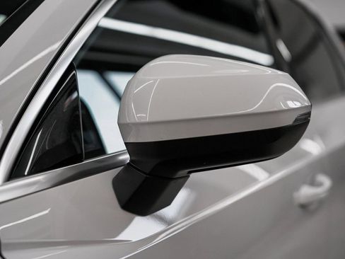 Used 2025 Audi Q3 2.0T Premium image 44