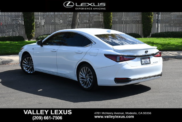 Certified 2024 Lexus ES 300h F Sport w/ Accessory Package (Z2) FWD image 4