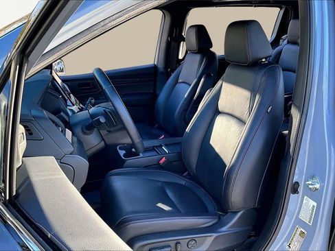 Used 2023 Honda Odyssey Sport image 17
