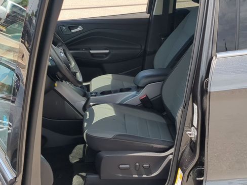Used 2016 Ford Escape SE FWD image 11