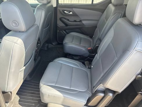 Used 2021 Chevrolet Traverse Premier AWD/4WD image 28