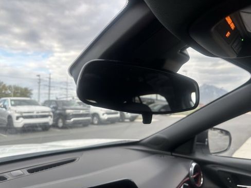 New 2026 Chevrolet Trax RS w/ Sunroof Package image 23