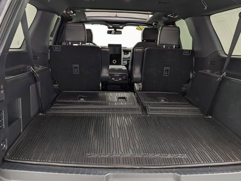 Used 2024 Ford Expedition Max Platinum image 10
