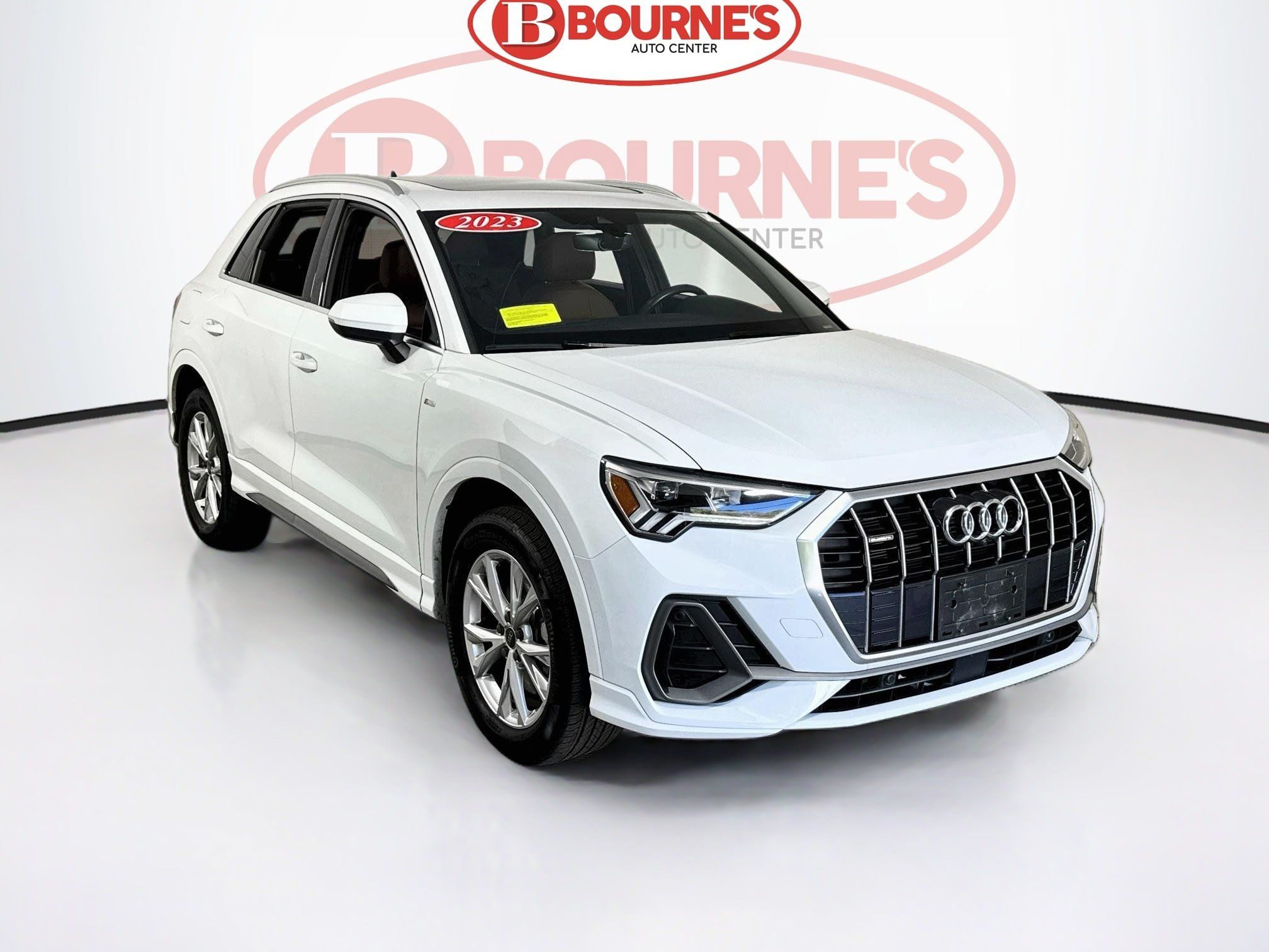 Used 2023 Audi Q3 2.0T Premium Plus w/ Premium Plus Package AWD/4WD image 1