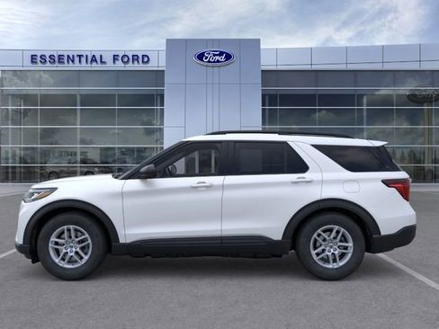 New 2026 Ford Explorer Active RWD image 3