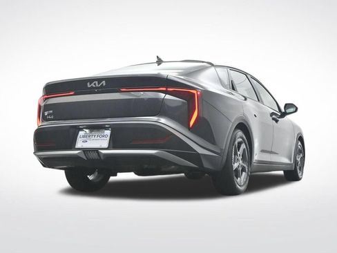 Used 2025 Kia K4 FWD image 45