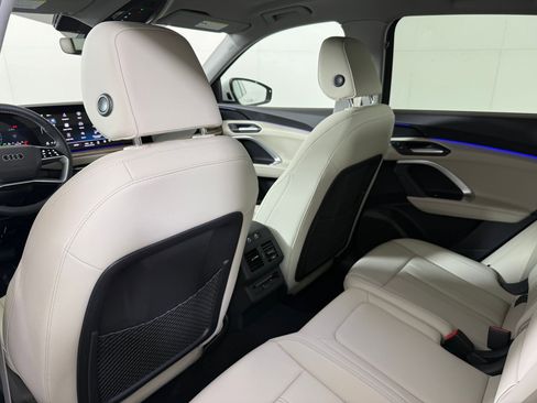 New 2025 Audi Q5 Premium image 21