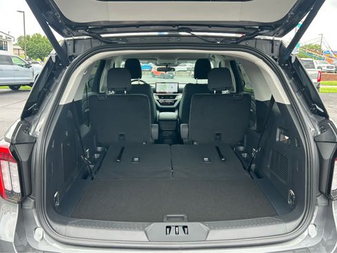New 2026 Ford Explorer Active AWD/4WD image 5