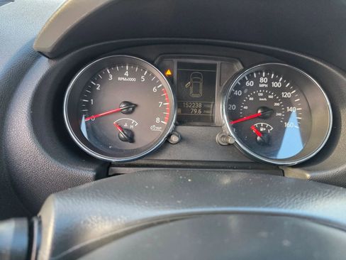 Used 2013 Nissan Rogue S image 19