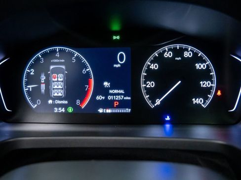 Used 2024 Honda Pilot Touring image 21