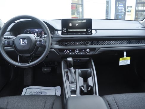 Certified 2025 Honda Accord LX image 13