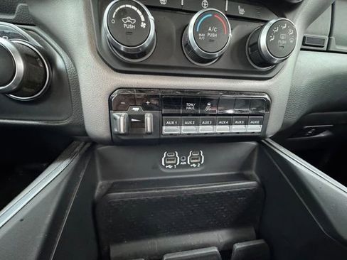 Used 2019 RAM 2500 Big Horn image 17