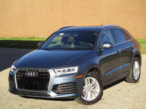 Used 2018 Audi Q3 2.0T Premium Plus w/ Premium Plus Package image 3