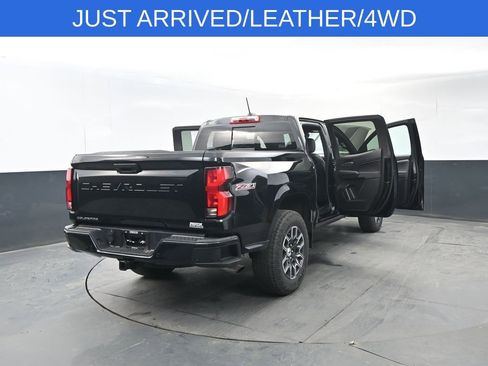Used 2024 Chevrolet Colorado Z71 w/ Z71 Convenience Package 2 image 33