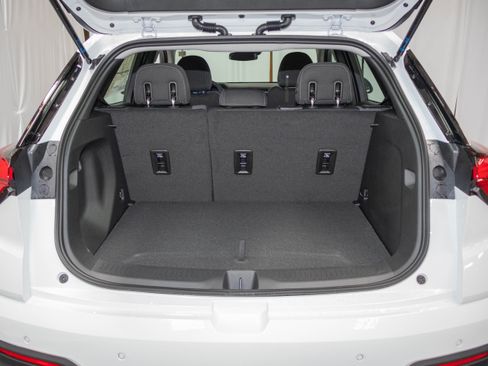 New 2027 Chevrolet Bolt LT FWD image 10