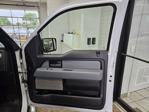 Used 2012 Ford F150 XLT w/ XLT Chrome Pkg AWD/4WD image 13