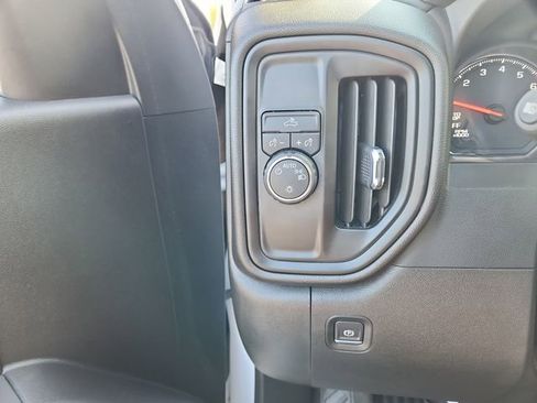 Certified 2022 Chevrolet Silverado 1500 Custom RWD image 20