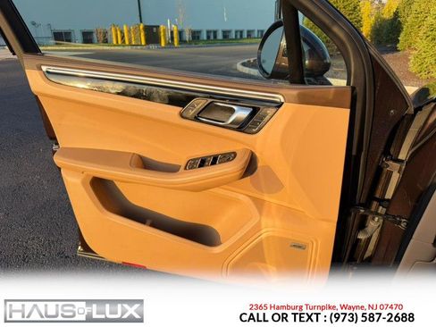 Used 2017 Porsche Macan S image 14