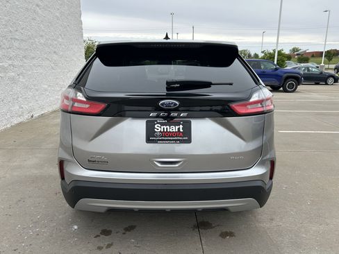 Used 2022 Ford Edge SEL AWD/4WD image 5