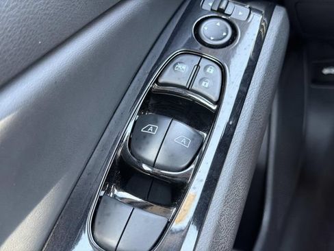 Used 2025 Nissan Altima 2.5 SR FWD image 22