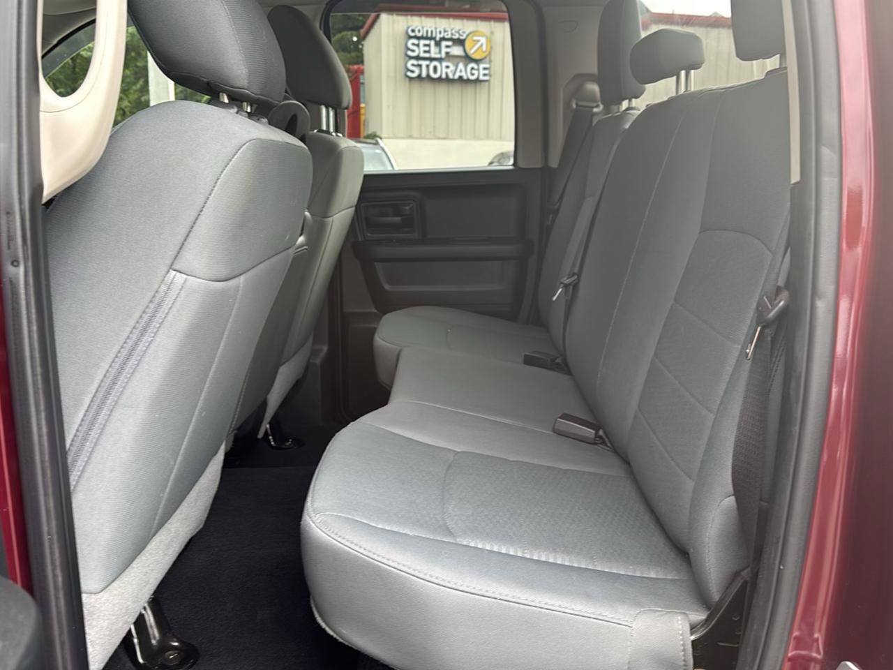 Used 2018 RAM 1500 Express AWD/4WD image 16
