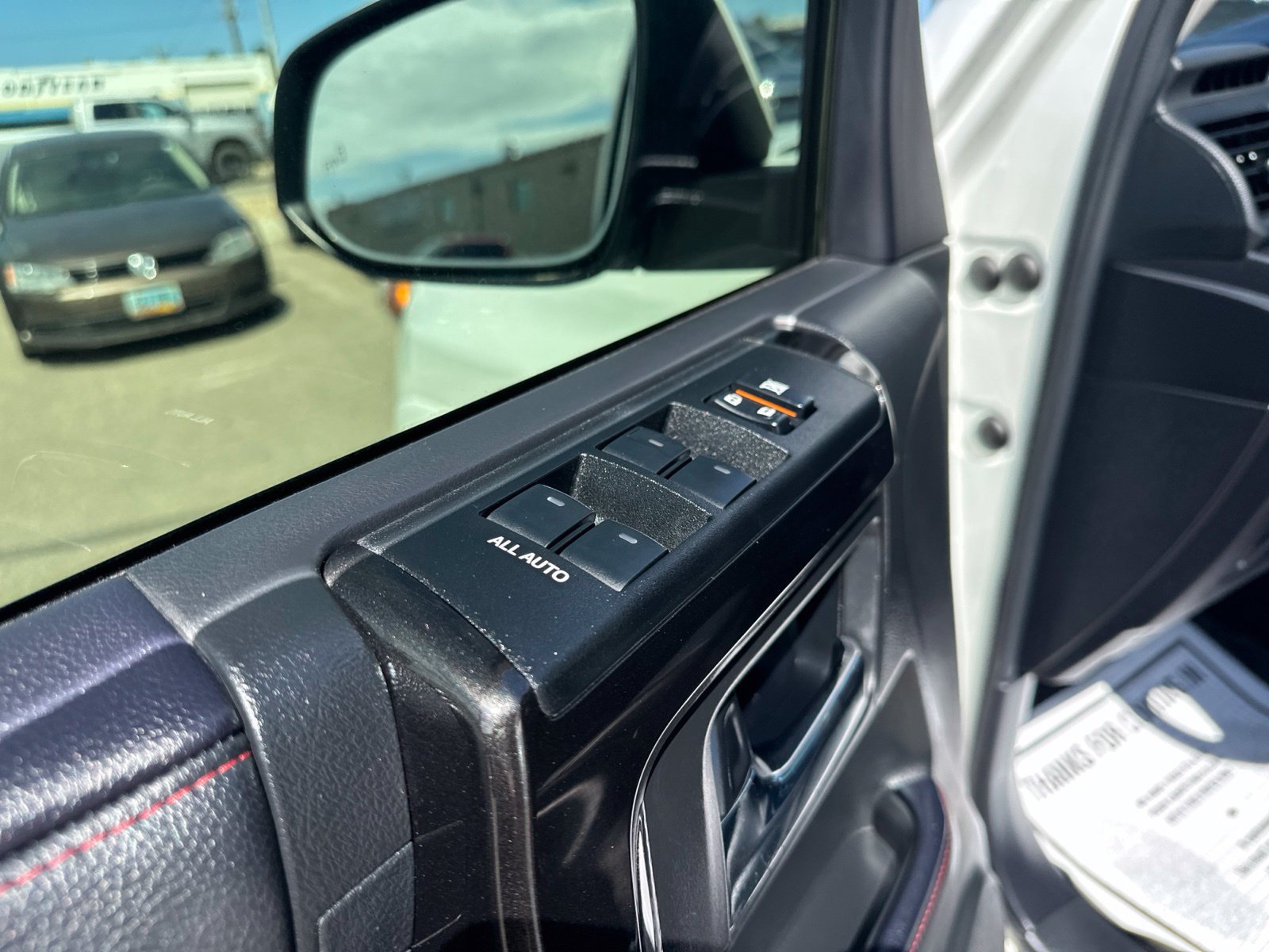 Used 2022 Toyota 4Runner TRD Off-Road Premium AWD/4WD image 18