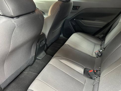 Used 2025 Subaru Crosstrek 2.0i AWD/4WD image 16