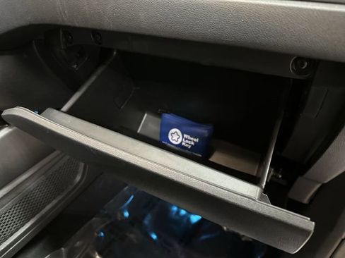 Used 2023 Ford Escape Platinum w/ Premium Technology Package image 30