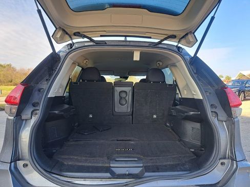 Used 2020 Nissan Rogue S w/ Special Edition Package image 21