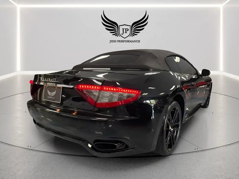 Used 2015 Maserati GranTurismo Sport RWD image 13
