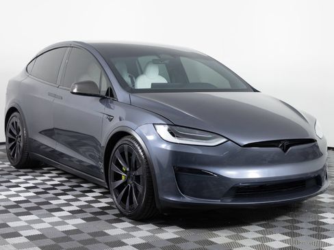 Used 2022 Tesla Model X Plaid AWD/4WD image 11
