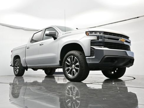 Used 2020 Chevrolet Silverado 1500 LT image 35
