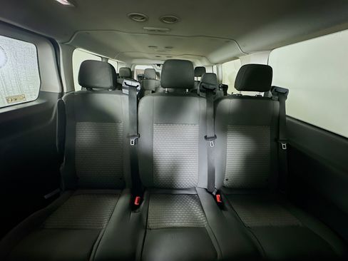 Used 2023 Ford Transit 350 XLT image 28