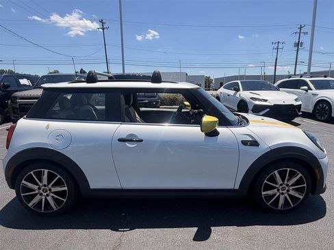 Used 2023 MINI Cooper SE FWD image 3