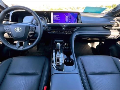 Used 2025 Toyota Crown Signia w/ Advanced Technology Package AWD/4WD image 7