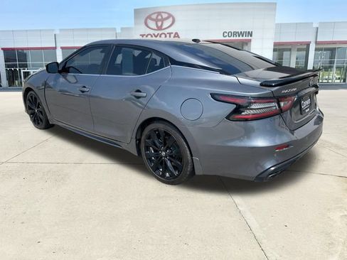 Used 2021 Nissan Maxima SR w/ Sport Mat Group FWD image 3