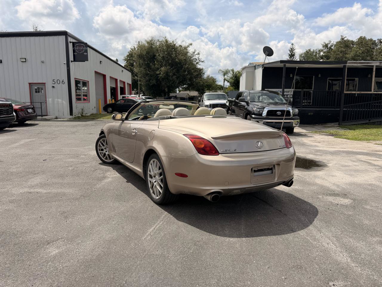 Used 2002 Lexus SC 430 Convertible RWD image 3