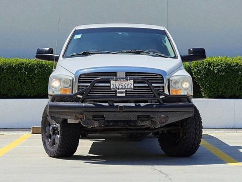 Used 2009 Dodge Ram 2500 Truck Laramie image 2
