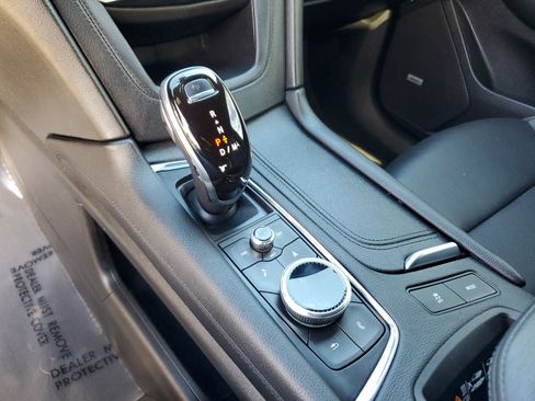 Used 2021 Cadillac XT6 Premium Luxury image 27