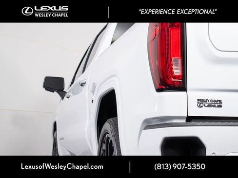 Used 2024 GMC Sierra 1500 Denali AWD/4WD image 9